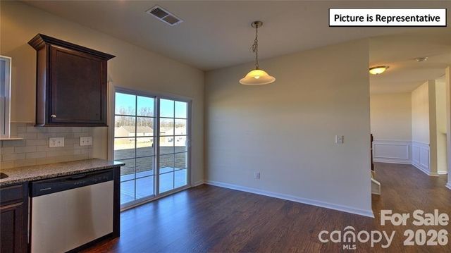 3133 Platinum Pointe Drive, Charlotte, NC 28227