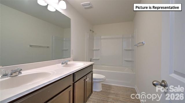 3133 Platinum Pointe Drive, Charlotte, NC 28227