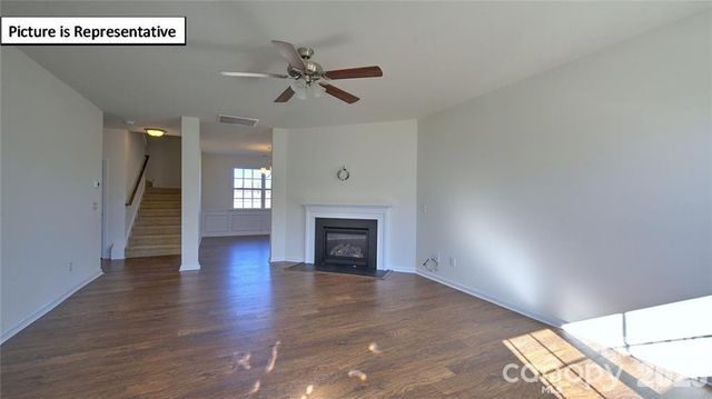 3133 Platinum Pointe Drive, Charlotte, NC 28227