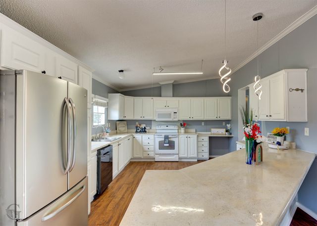6939 Rosewood Oak Drive, Keithville, LA 71047