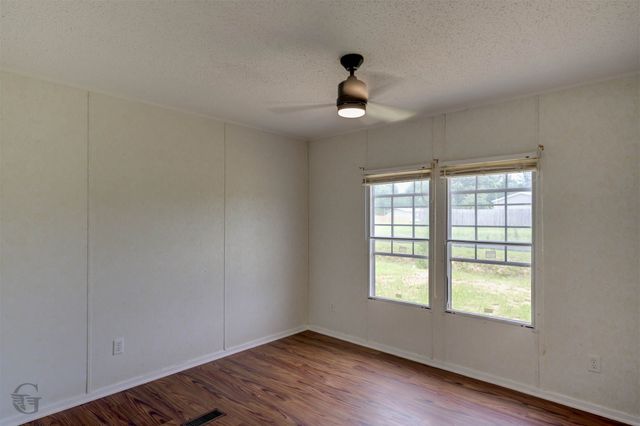 6939 Rosewood Oak Drive, Keithville, LA 71047