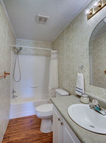 6939 Rosewood Oak Drive, Keithville, LA 71047