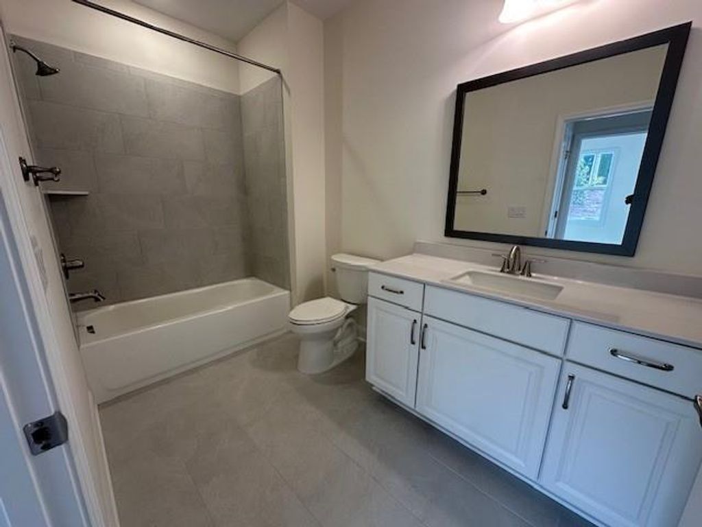 Image 17 of property listing at 3705 Baguette Court 101, Cumming, GA 30028