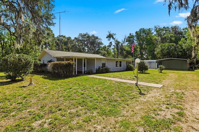 1289 CR 436, Lake Panasoffkee, FL 33538