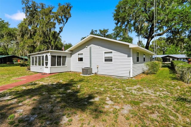 1289 CR 436, Lake Panasoffkee, FL 33538