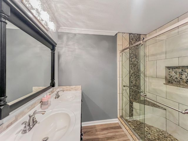 9731 Hadden Road, Baytown, TX 77521