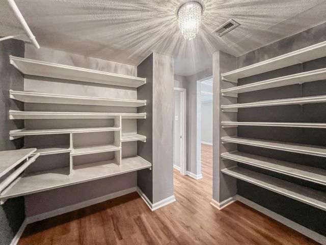 9731 Hadden Road, Baytown, TX 77521