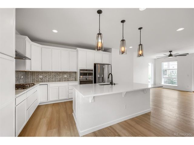 2608 Palau Way, Castle Rock, CO 80109