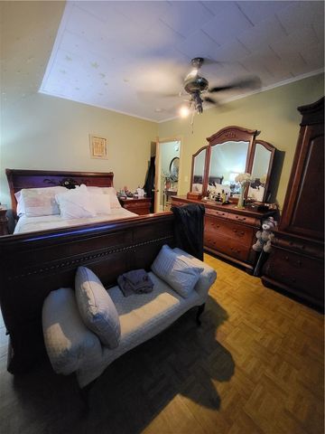 123 4th Avenue, Woonsocket, RI 02895