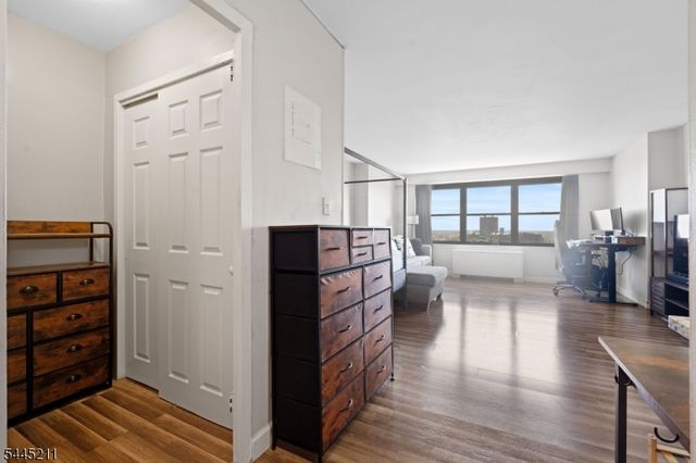285 Aycrigg Ave, Passaic City, NJ 07055