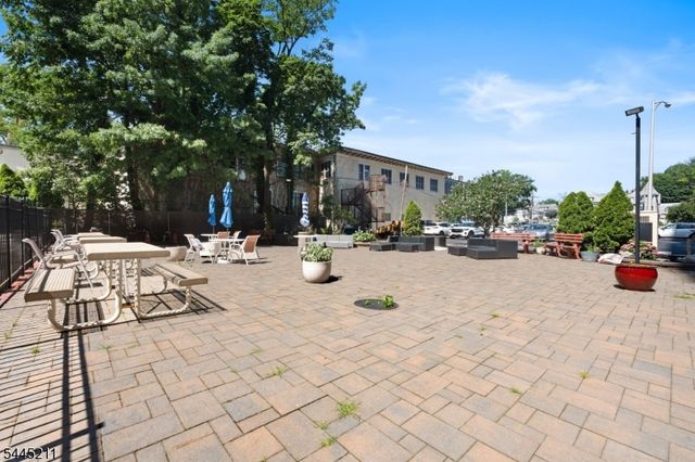 285 Aycrigg Ave, Passaic City, NJ 07055