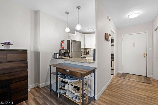 285 Aycrigg Ave, Passaic City, NJ 07055