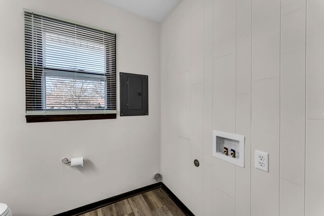 1320 Walnut Lawn Court, Springfield, MO 65807