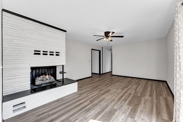 1320 Walnut Lawn Court, Springfield, MO 65807