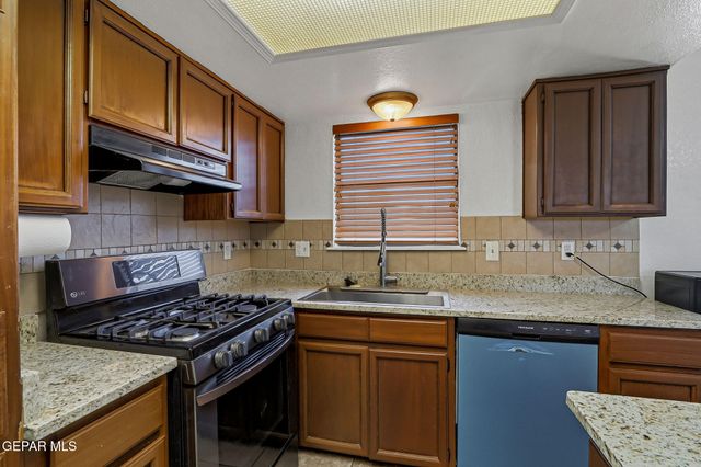 11700 CASA VIEW Drive, El Paso, TX 79936