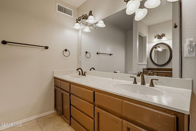 11700 CASA VIEW Drive, El Paso, TX 79936