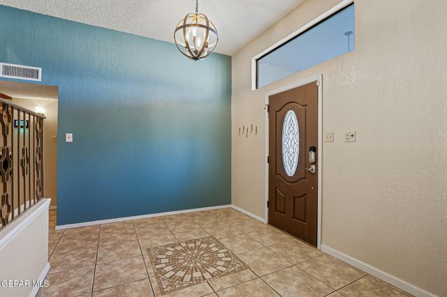 11700 CASA VIEW Drive, El Paso, TX 79936