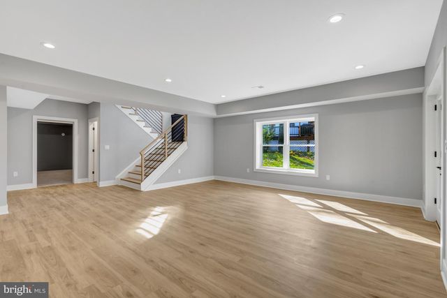 4824 VILLAGE DR, Fairfax, VA 22030