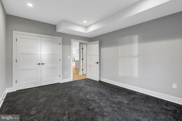 4824 VILLAGE DR, Fairfax, VA 22030