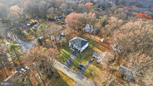 4824 VILLAGE DR, Fairfax, VA 22030