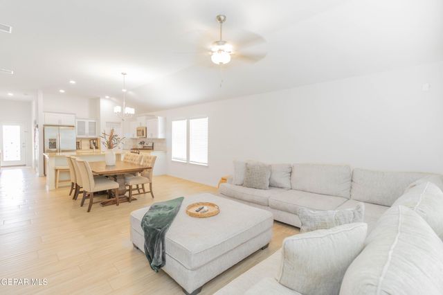 1253 Indigo Sky Street, Horizon City, TX 79928
