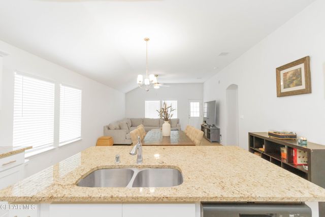 1253 Indigo Sky Street, Horizon City, TX 79928