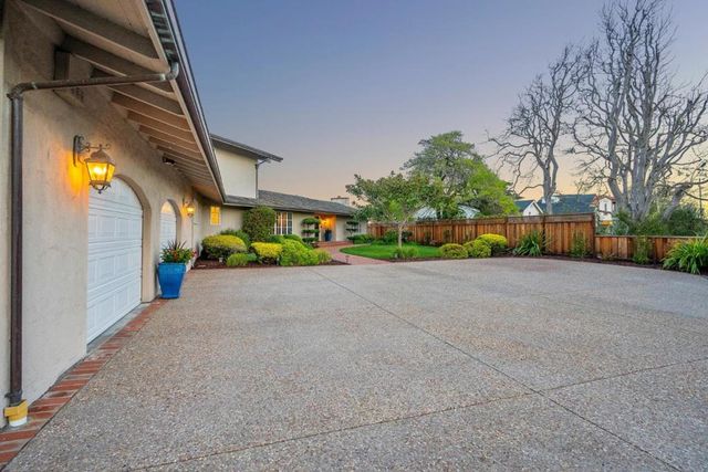 4250 Opal Cliff Drive, Santa Cruz, CA 95062