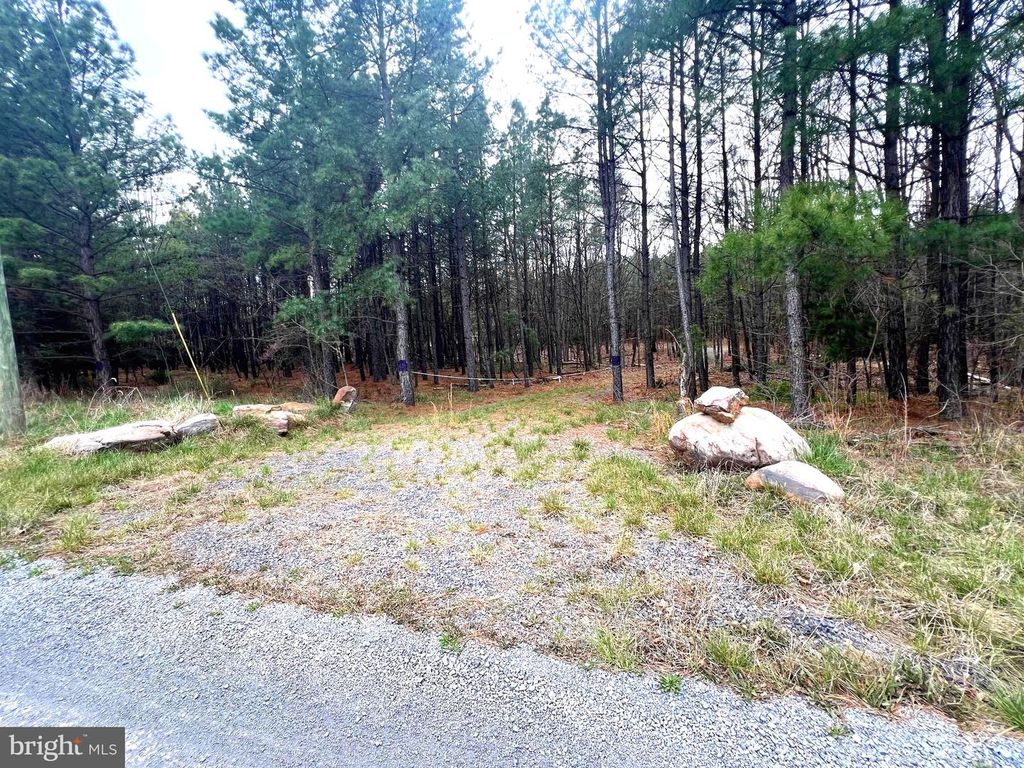 Image 6 of property listing at 85 TROUGH VIEW RD, Moorefield, WV 26836