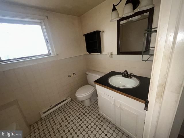 11736 MAPLEVILLE RD, Smithsburg, MD 21783