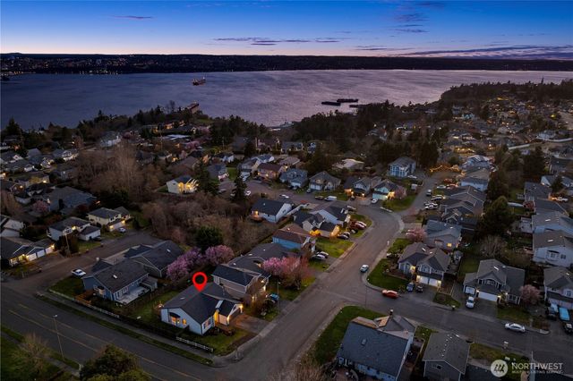 3014 47th Street NE, Tacoma, WA 98422