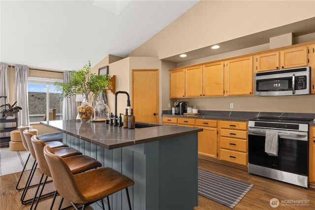 3014 47th Street NE, Tacoma, WA 98422