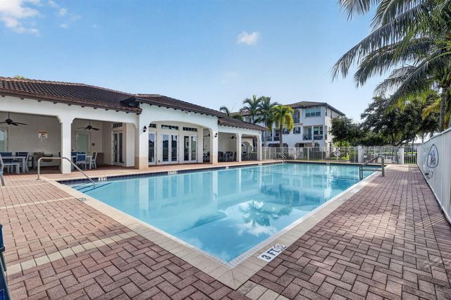 11900 SW 27th Street 1006, Miramar, FL 33025