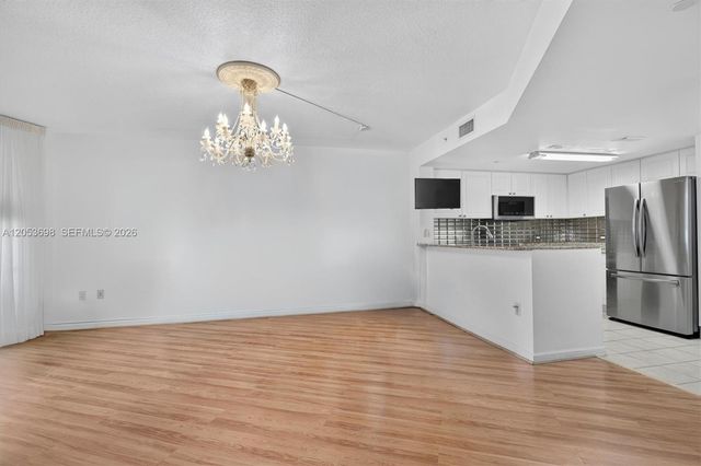 19501 W Country Club Drive 2401, Aventura, FL 33180