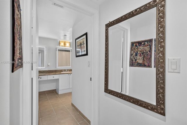 19501 W Country Club Drive 2401, Aventura, FL 33180