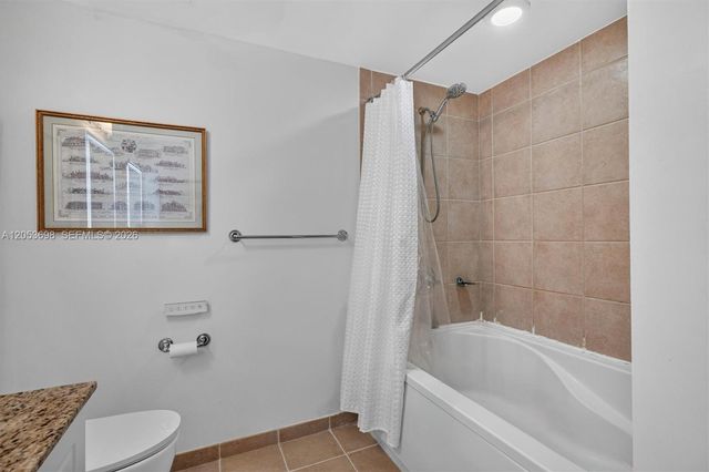 19501 W Country Club Drive 2401, Aventura, FL 33180