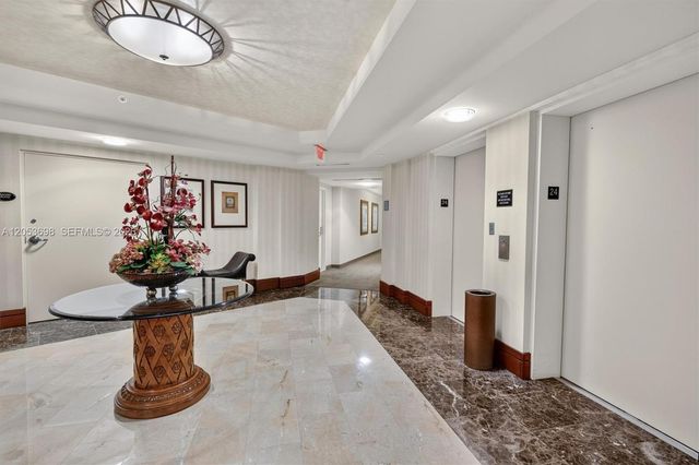 19501 W Country Club Drive 2401, Aventura, FL 33180