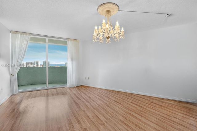 19501 W Country Club Drive 2401, Aventura, FL 33180