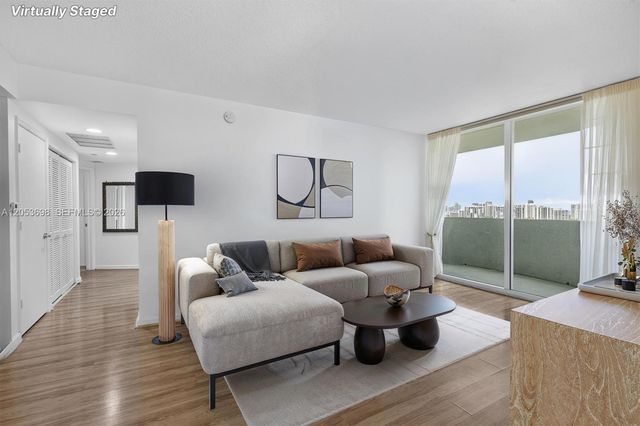 19501 W Country Club Drive 2401, Aventura, FL 33180
