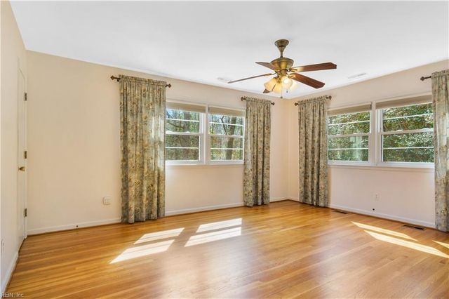 202 Kingswood DR, Williamsburg, VA 23185