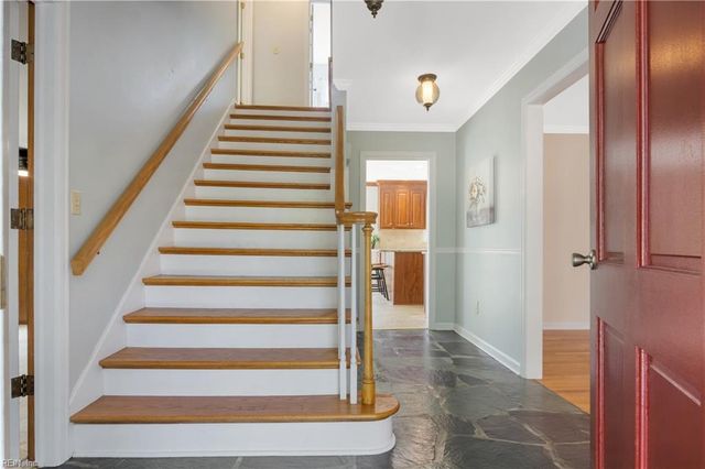 202 Kingswood DR, Williamsburg, VA 23185