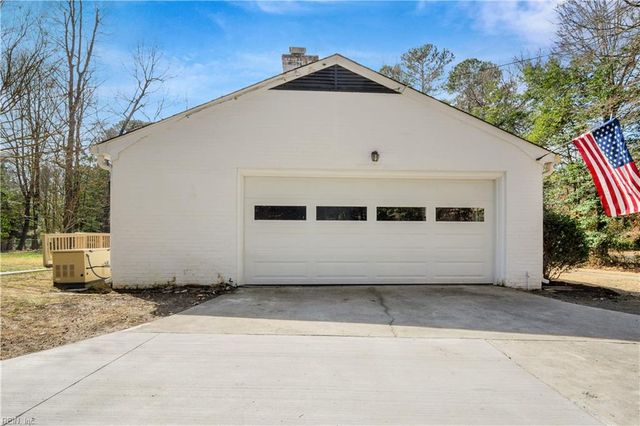 202 Kingswood DR, Williamsburg, VA 23185