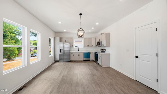 114 N Ireland Street, Burlington, NC 27217