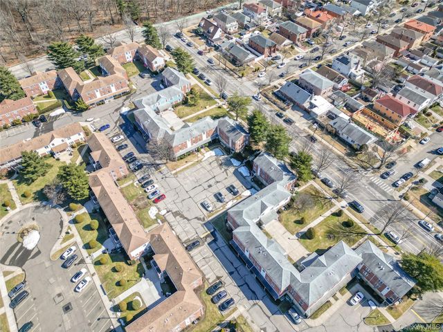 229-09 69th Avenue 77, Bayside, NY 11364