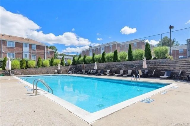 229-09 69th Avenue 77, Bayside, NY 11364