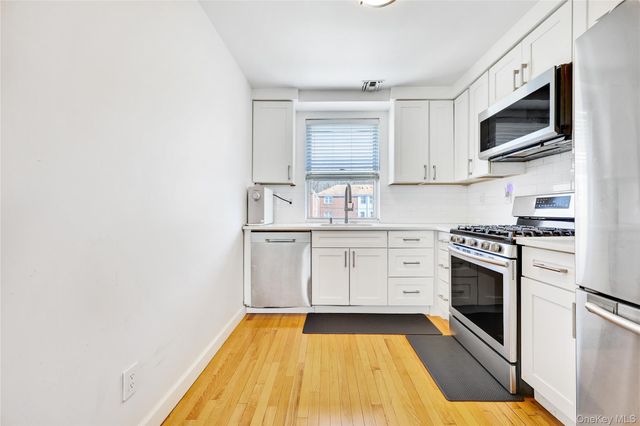 229-09 69th Avenue 77, Bayside, NY 11364