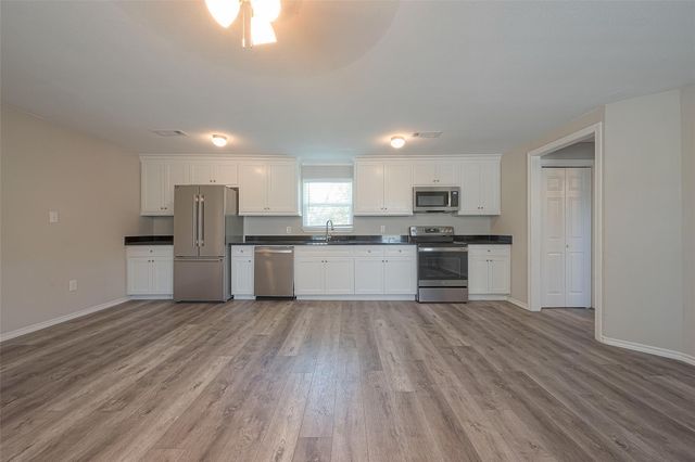 1547 Garden Road, Pearland, TX 77581