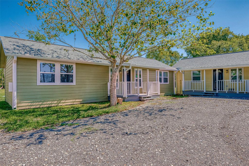 1547 Garden Road, Pearland, TX 77581