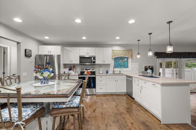 2115 N BIRCHWOOD AVENUE, Appleton, WI 54914