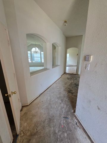 608 Prairie Gulch Drive, Fort Worth, TX 76140