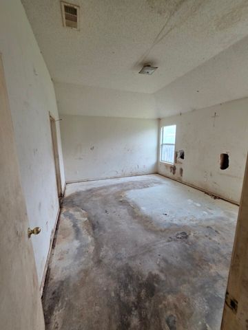608 Prairie Gulch Drive, Fort Worth, TX 76140